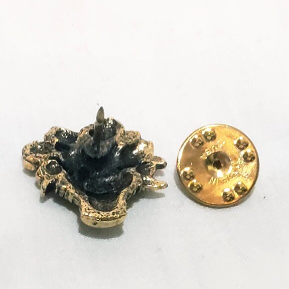 Basket Of Flowers Bouquet Lapel Pin Metal 3/4" Marked CTA - Picture 3 of 4